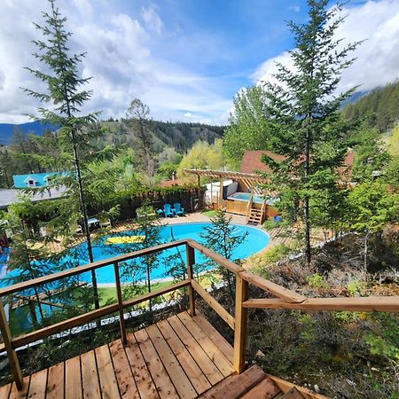 Motel Tyrol Рейдиъм Хот Спрингс Екстериор снимка