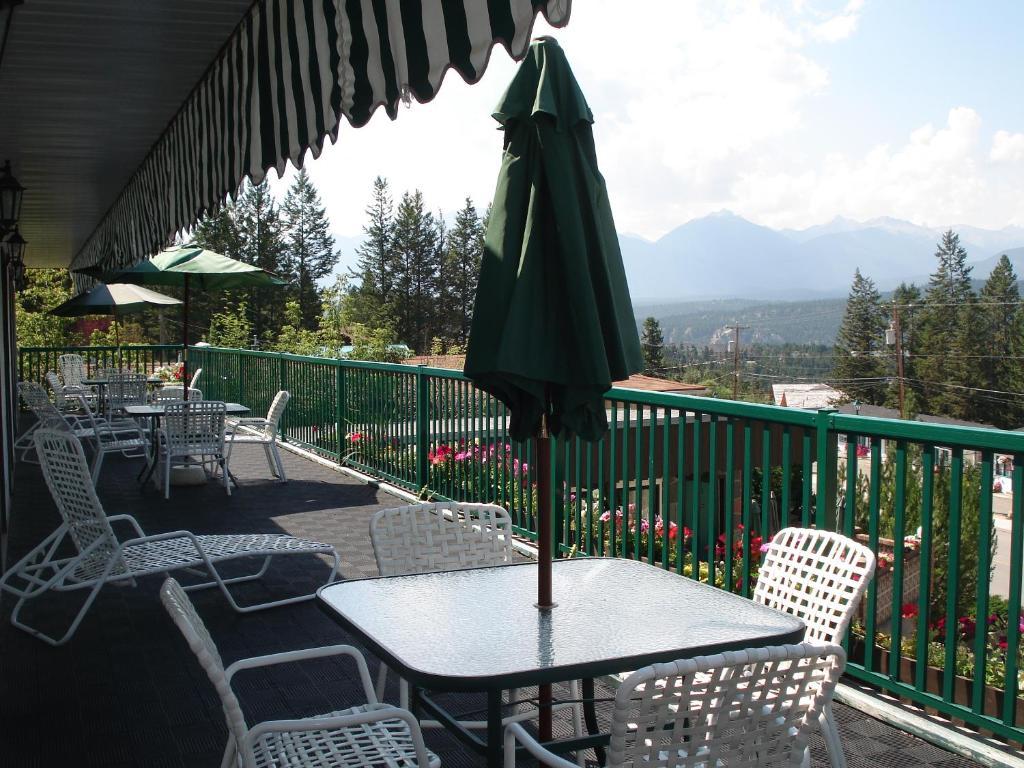 Motel Tyrol Рейдиъм Хот Спрингс Екстериор снимка